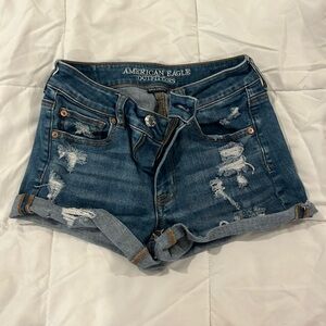 Size 4 American Eagle high rise shortie denim shorts